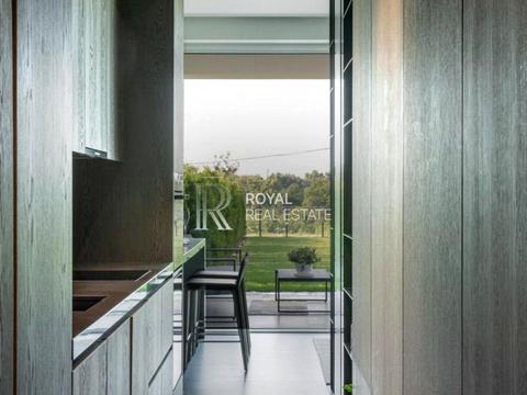 будинок за адресою Лютнева вул.