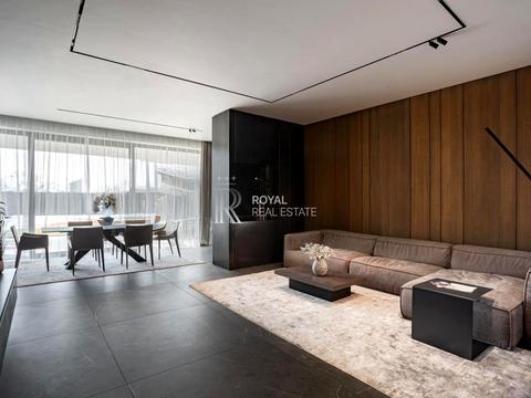 будинок за адресою Лютнева вул.