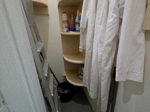 коммерческая по адресу Днепровская набережная ул., 25-Б