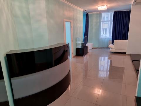 коммерческая по адресу Днепровская набережная ул., 25-Б