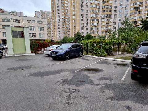 коммерческая по адресу Днепровская набережная ул., 25-Б