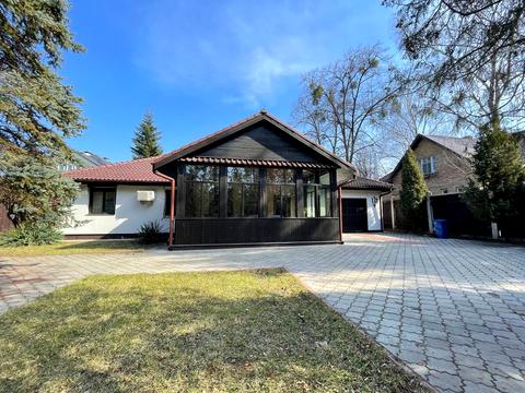 будинок за адресою Анатолія Солов'яненка вул.