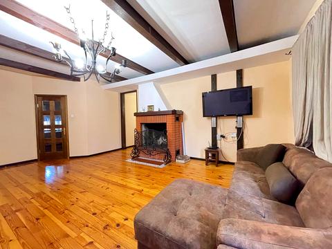 будинок за адресою Анатолія Солов'яненка вул.