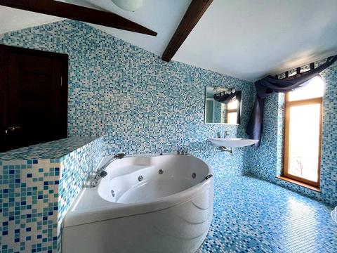 будинок за адресою Анатолія Солов'яненка вул.