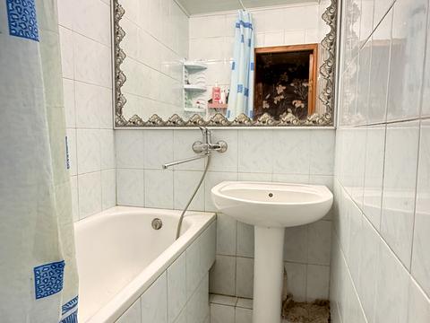 квартира за адресою Солом'янська вул. (Толстого), 48