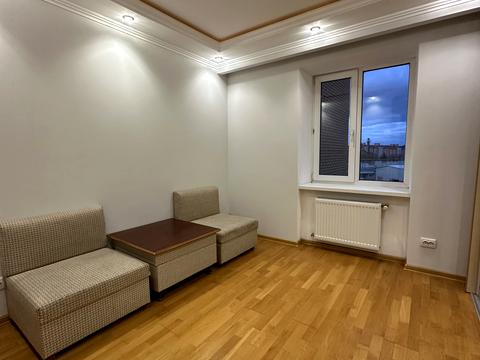 квартира за адресою Тролейбусна вул., 17