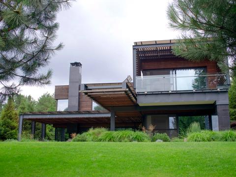 будинок за адресою Набережна вул.