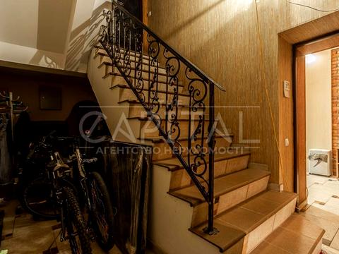 комерційна за адресою Джона Маккейна вул. (Івана Кудрі), 36