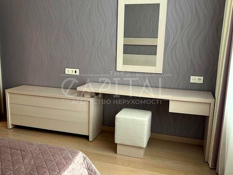 квартира за адресою Золотоустівська вул., 52