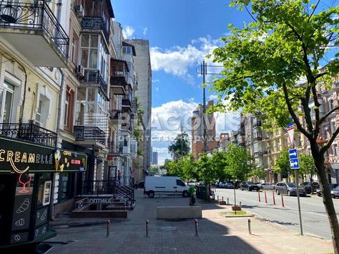 квартира за адресою Шота Руставелі вул., 33-Б