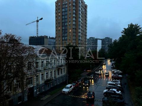 квартира по адресу Василия Тютюнника ул. (Анрі Барбюса), 11