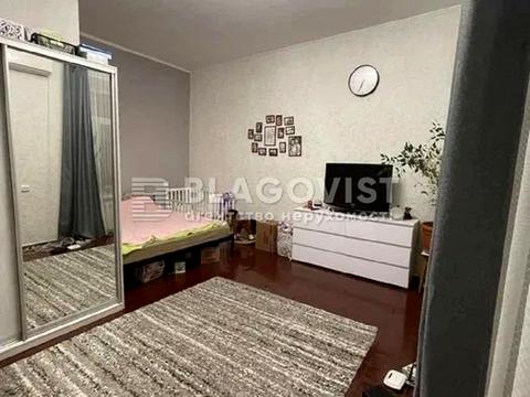 квартира за адресою Шота Руставелі вул., 33-Б