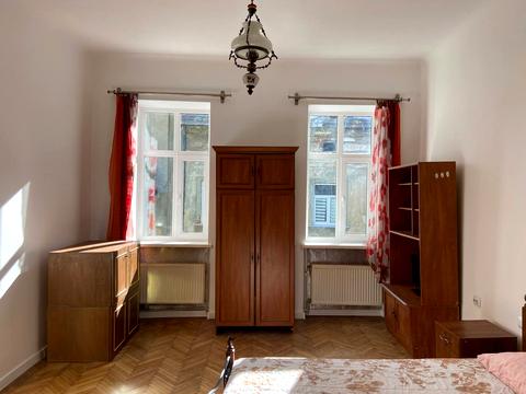 кімната за адресою Братів Рогатинців вул., 10