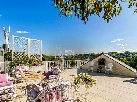 дом по адресу Редутная ул.