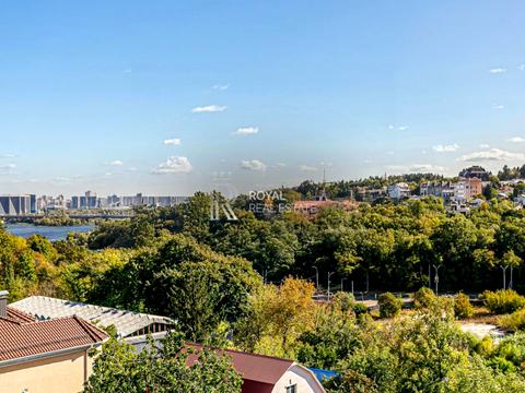 дом по адресу Редутная ул.