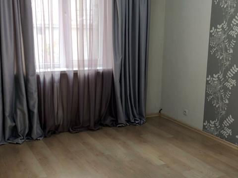 квартира за адресою Князя Володимира Великого просп., 156