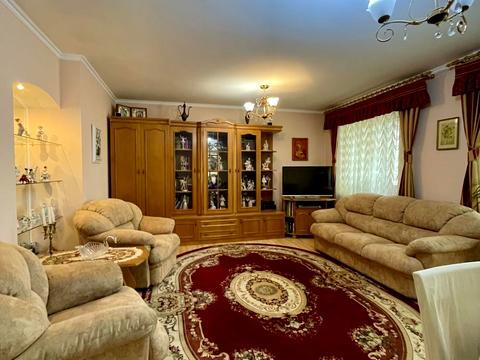 квартира за адресою Гайдамацька вул. (Марфи Струтинської), 31