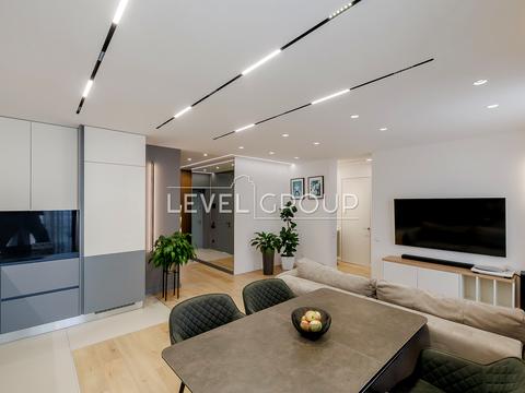 квартира за адресою Дніпровська набережна вул., 18-А