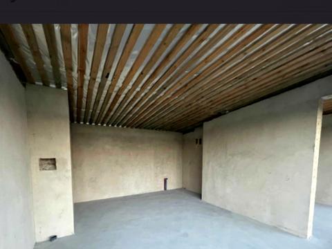 будинок за адресою Грунтова, 57