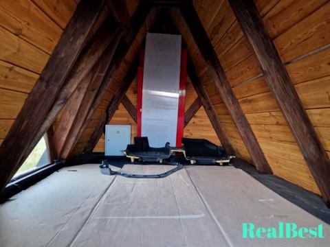 будинок за адресою Центральна, 1