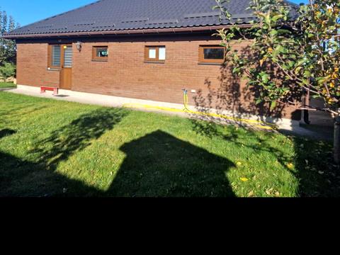 будинок за адресою Центральна, 1