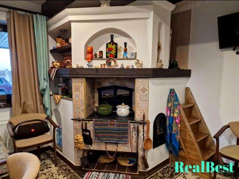 будинок за адресою Центральна, 1