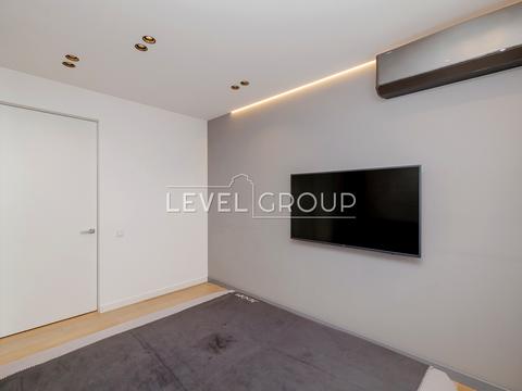 квартира за адресою Дніпровська набережна вул., 18-А