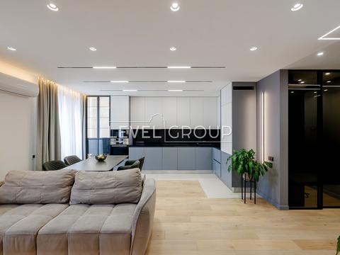 квартира за адресою Дніпровська набережна вул., 18-А