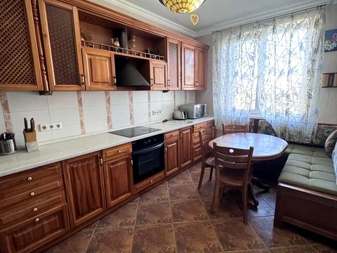 квартира за адресою Голосіївський просп. (40-річчя Жовтня), 68