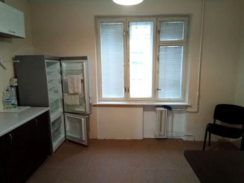 комерційна за адресою Хрещатик вул., 4