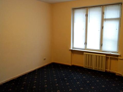 комерційна за адресою Хрещатик вул., 4