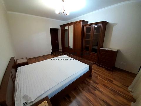 квартира за адресою Анни Ахматової вул., 31