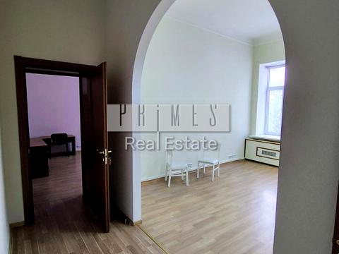 комерційна за адресою Київ, Михайла Омеляновича-Павленка вул. (Суворова), 14/12