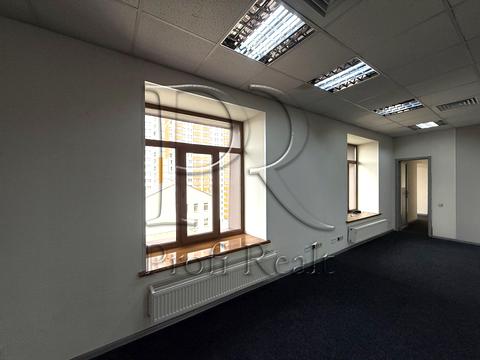 коммерческая по адресу Владимира Сосюры ул., 6