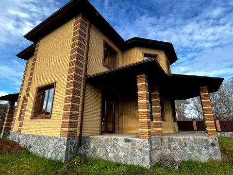 будинок за адресою Центральна, 1