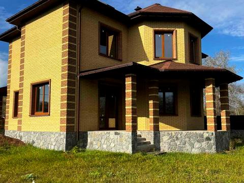 будинок за адресою Центральна, 1