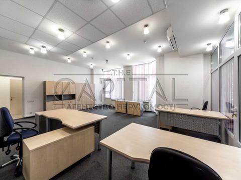 комерційна за адресою Володимирська вул., 49-А