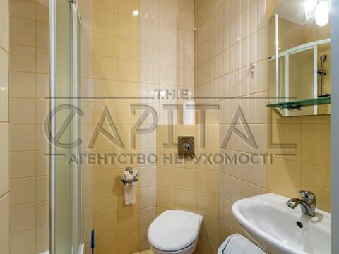 комерційна за адресою Володимирська вул., 49-А