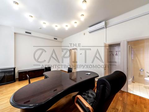 комерційна за адресою Володимирська вул., 49-А