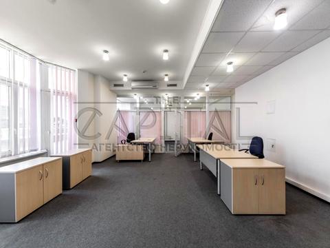 комерційна за адресою Володимирська вул., 49-А