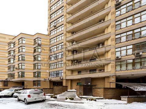 комерційна за адресою Володимирська вул., 49-А