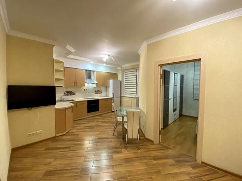 квартира за адресою Патріарха Мстислава Скрипника вул., 40