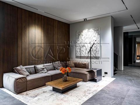 будинок за адресою Лютнева вул.