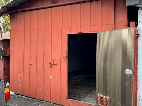 паркомісце за адресою Карела Чапека вул. (Юліуса Фучика), 12