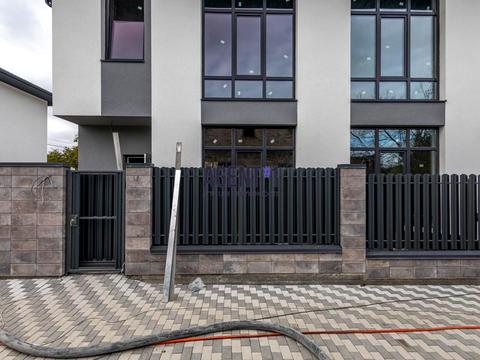 дом по адресу Живописна