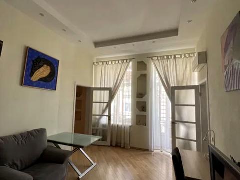 квартира за адресою Михайлівська вул., 22-Б