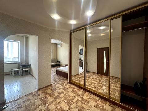 квартира за адресою Академіка Корольова вул., 3а