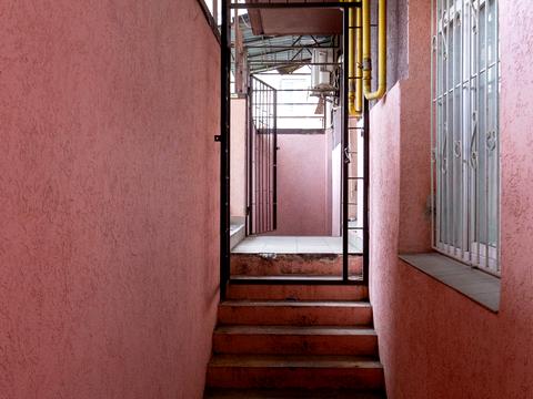 комерційна за адресою Боголюбова вул., 8