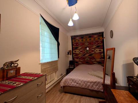 квартира за адресою Покровський пров. (Академіка Зелінського), 8