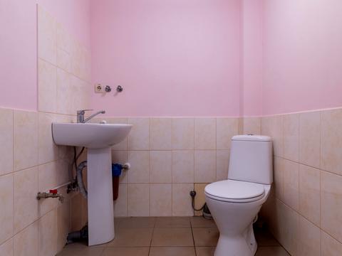 комерційна за адресою Боголюбова вул., 8